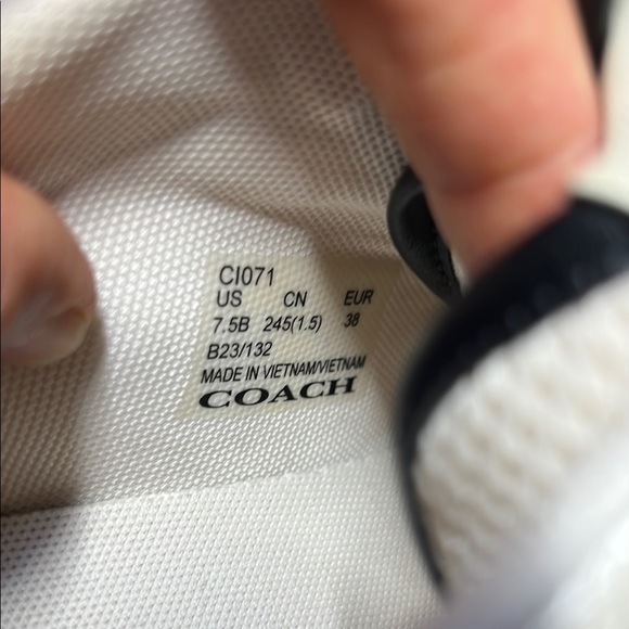 Coach Beige and Black Logo Sneakers size 7.5B - Picture 4 of 12